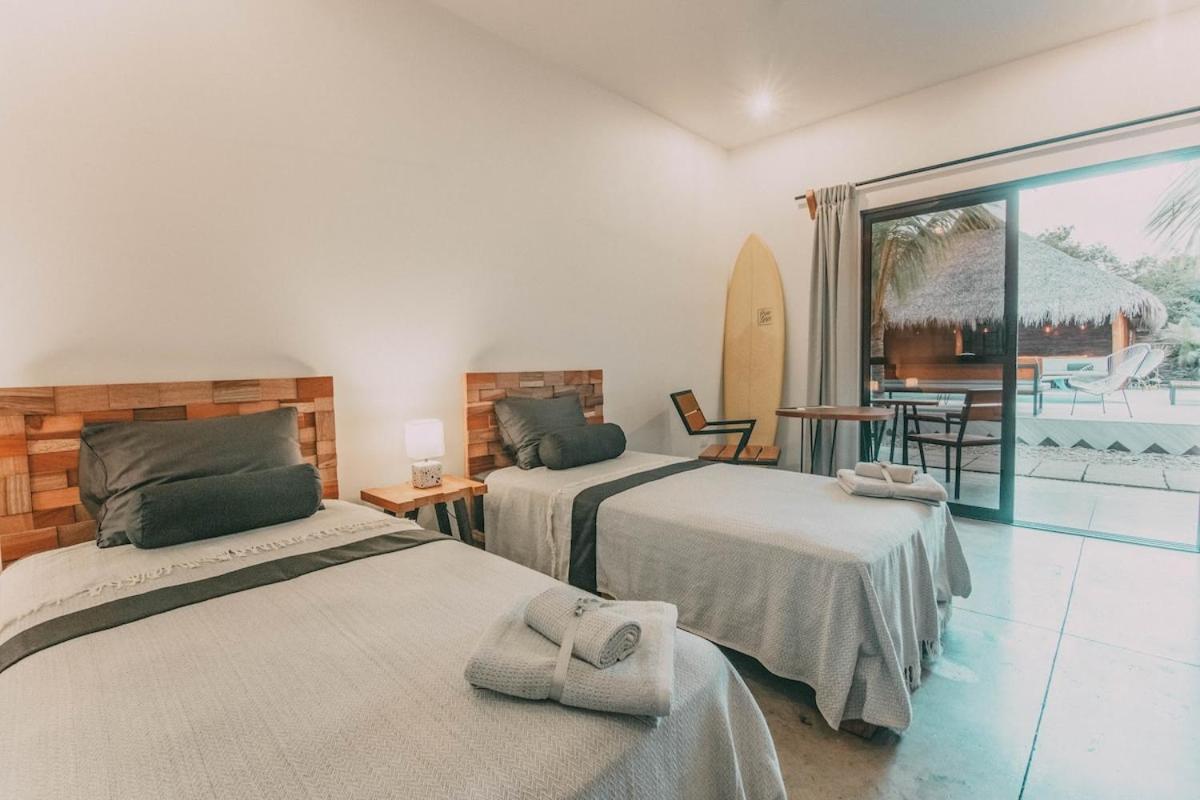 Surf And Yoga Retreat Nicaragua Vandrerhjem La Albina Eksteriør bilde